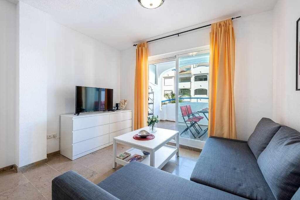 797 Holiday Rentals- Hermoso Apartamento Para 4 En 베날마데나코스타 외부 사진