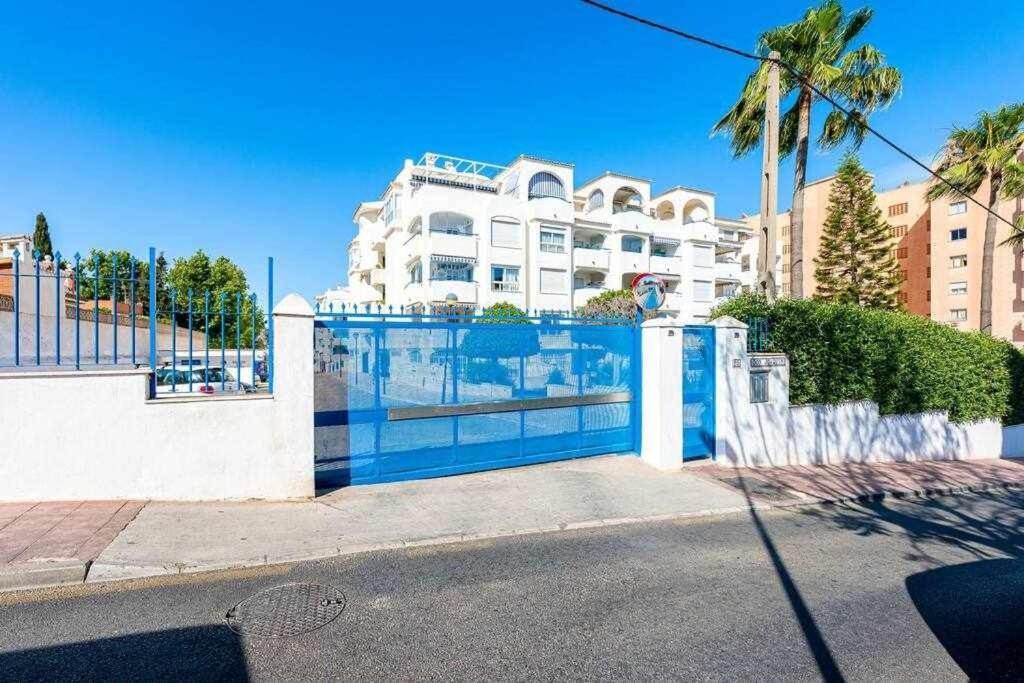 797 Holiday Rentals- Hermoso Apartamento Para 4 En 베날마데나코스타 외부 사진